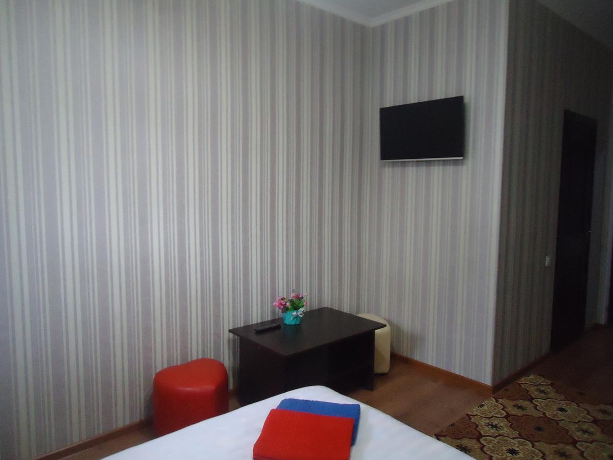 Hotel Tumar à Bichkek Extérieur photo