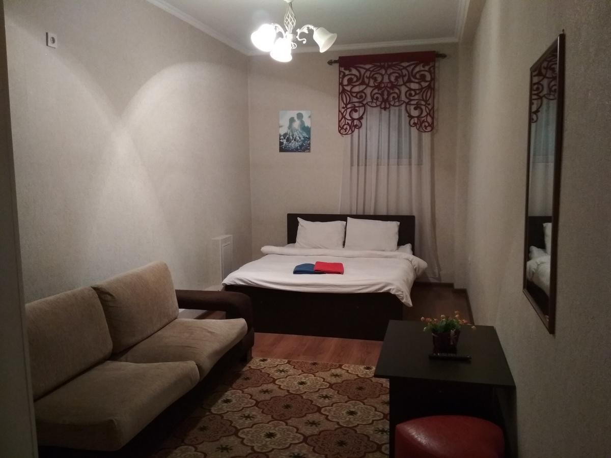 Hotel Tumar à Bichkek Extérieur photo